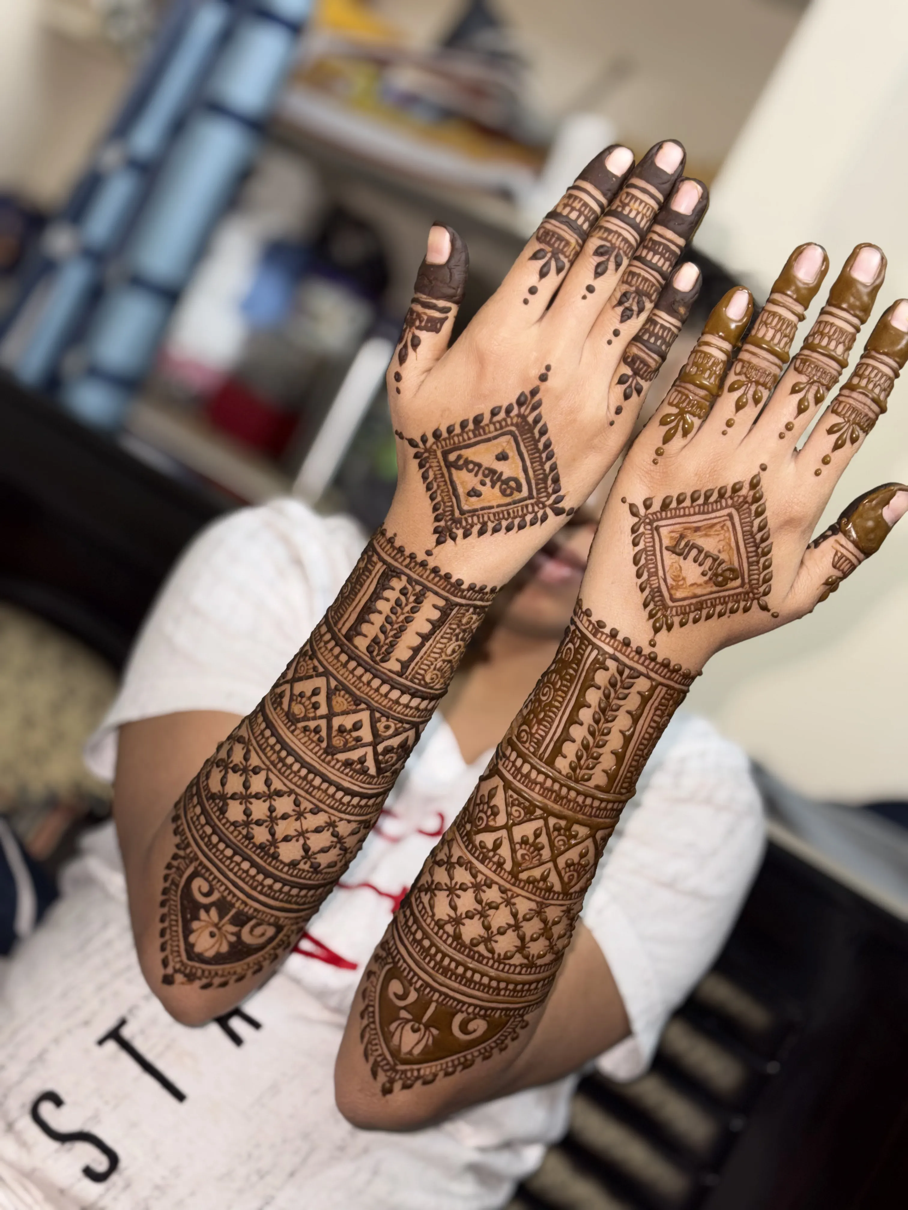 Traditional South Indian henna art with organic mehendi by GK Mehendi Art